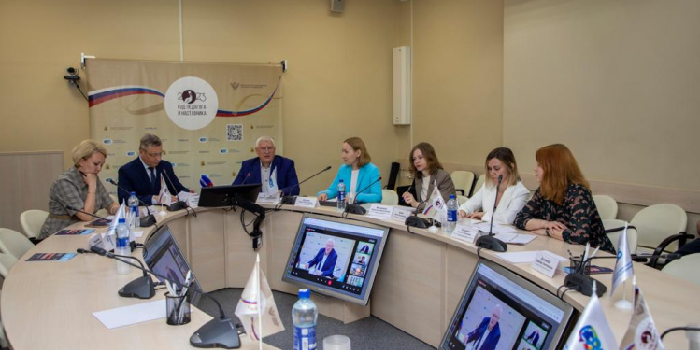 17 мая 2023 г. сотрудники ЦНППМ приняли участие в Межрегиональной научно-практической конференции «Развитие методической службы Архангельской области»